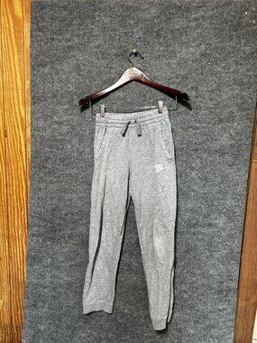 Nike Pants Kids Large Gray Fleece Sweatpants Joggers Swoosh Athletic Lounge